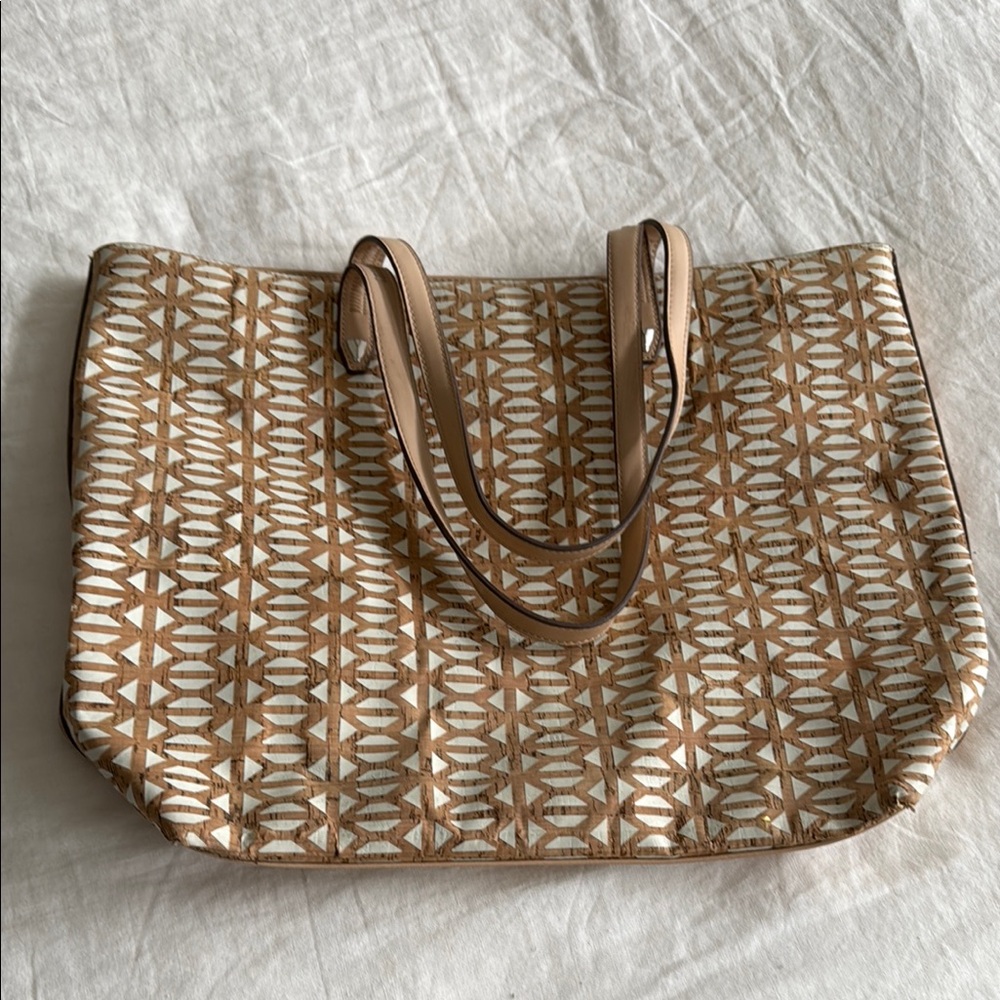 Stella & Dot Tan and Cream Geometric Tote